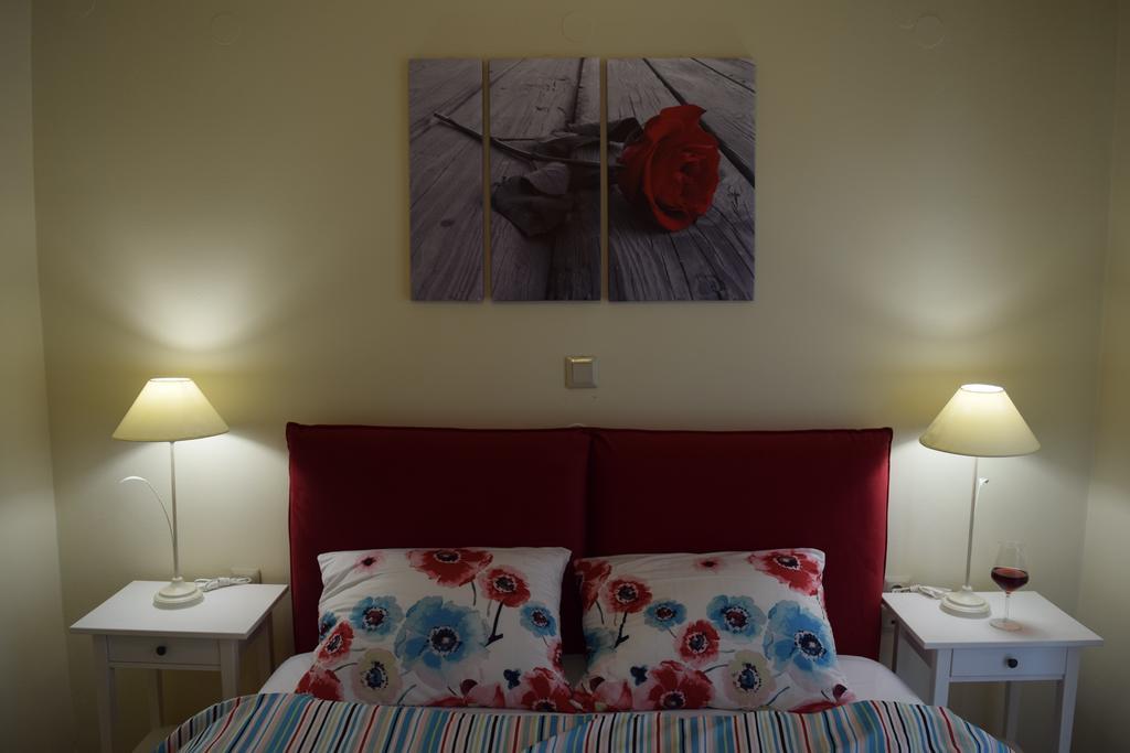 Petra Thea Apartment Kalamáta Kültér fotó
