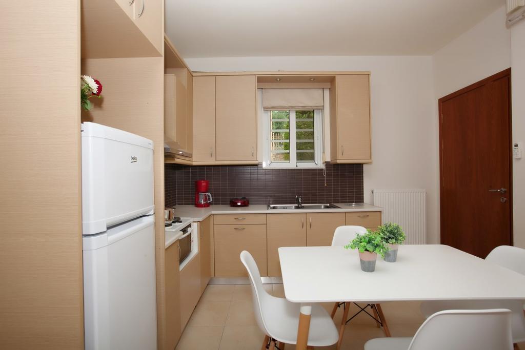Petra Thea Apartment Kalamáta Kültér fotó