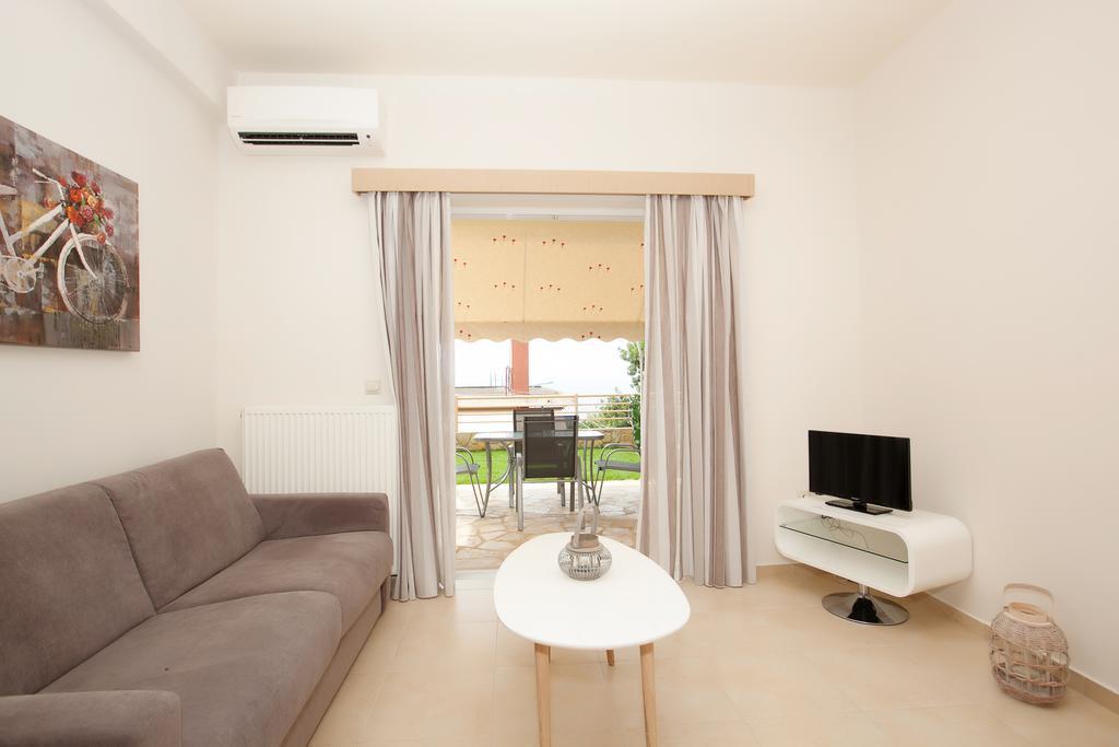 Petra Thea Apartment Kalamáta Kültér fotó