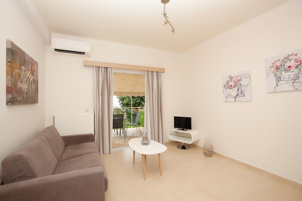 Petra Thea Apartment Kalamáta Kültér fotó