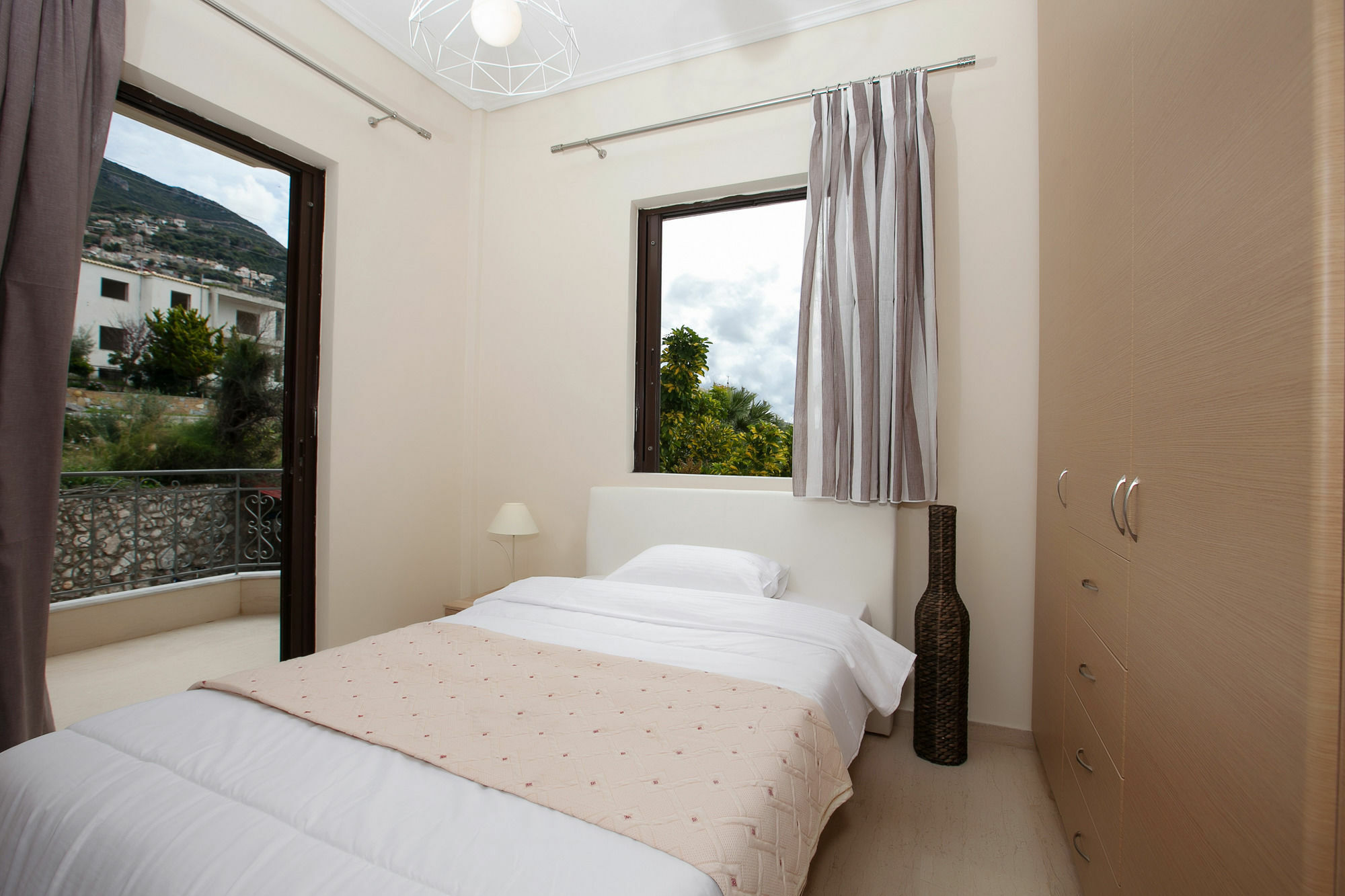 Petra Thea Apartment Kalamáta Kültér fotó